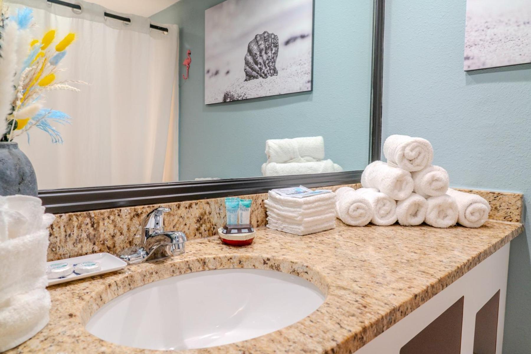 Beautiful Ocean Front Double Queen Suite - Sea Mist Resort 20905 - Perfect For 2-4 Guests! Myrtle Beach Kültér fotó
