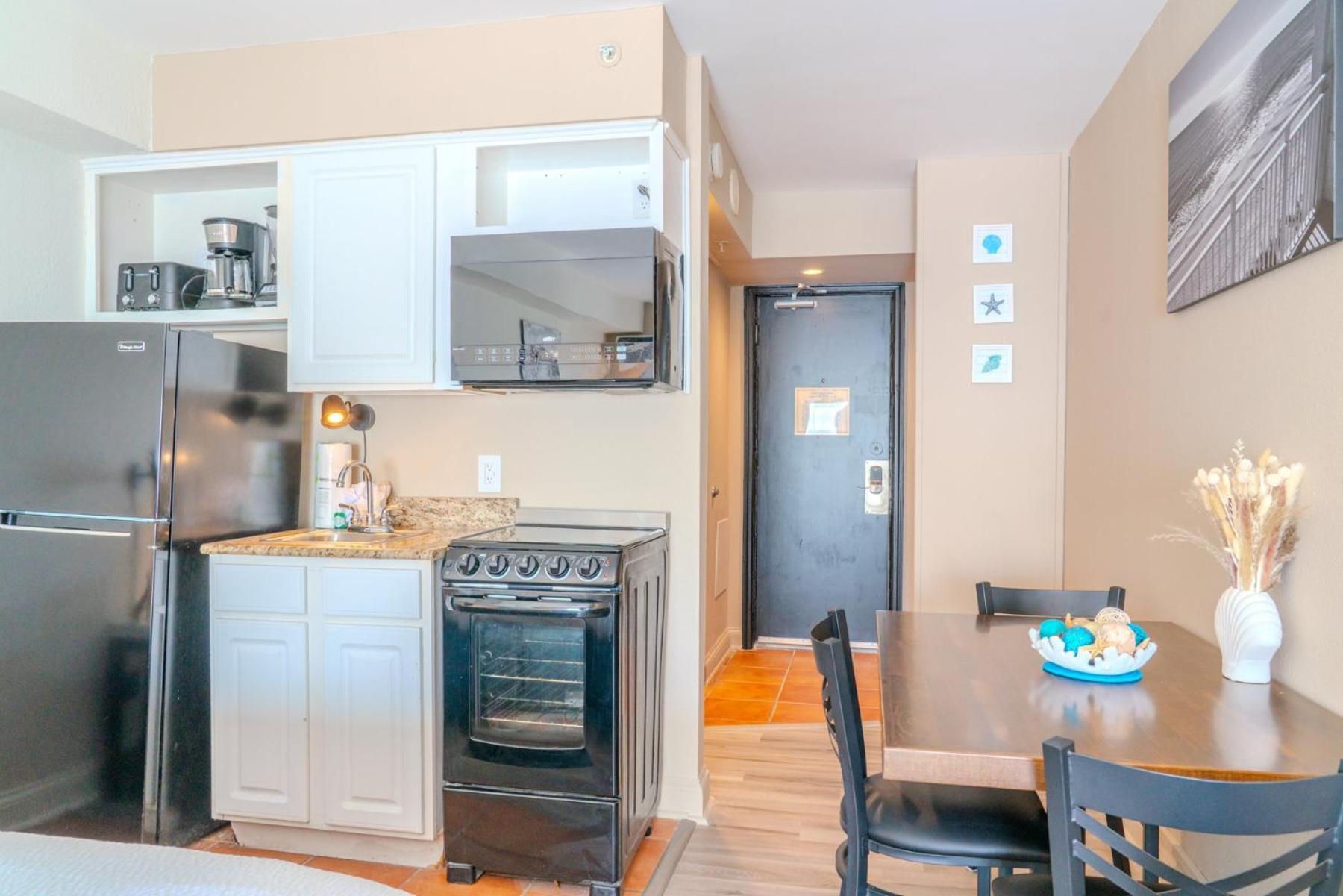 Beautiful Ocean Front Double Queen Suite - Sea Mist Resort 20905 - Perfect For 2-4 Guests! Myrtle Beach Kültér fotó